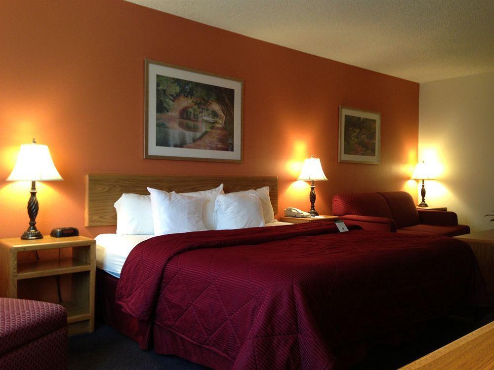 Ramada By Wyndham Coeur D'Alene Hotel Exterior photo