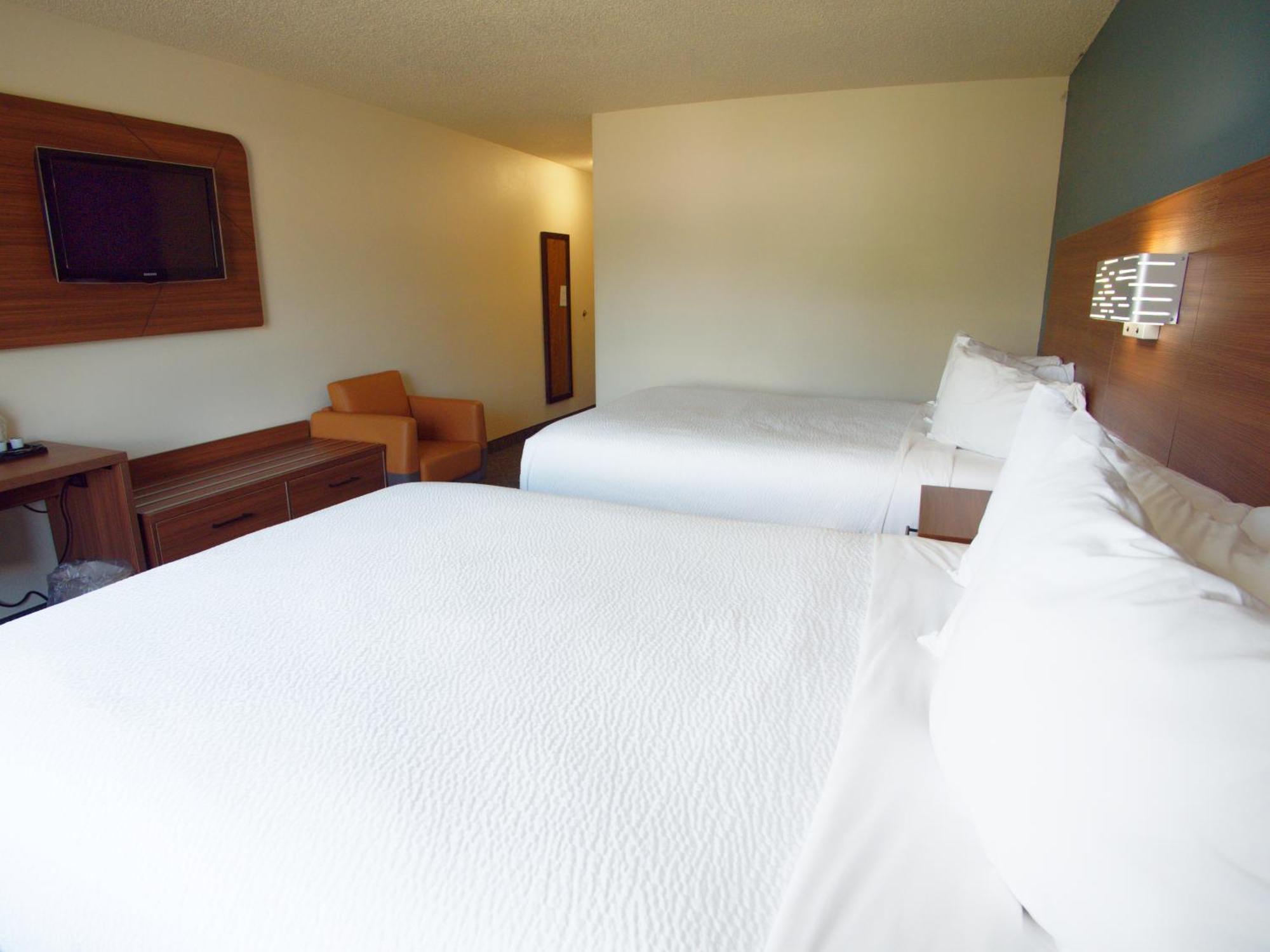 Ramada By Wyndham Coeur D'Alene Hotel Exterior photo